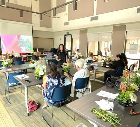 Ikebana Flower Arrangement Workshop by Nakaba Emtesali
