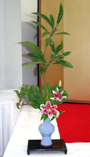 Ikebana Flower Arrangement by Nakaba Emtesali